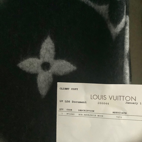 Louis Vuitton 100%Cashmere Scarf M71040 - Picture 7 of 7